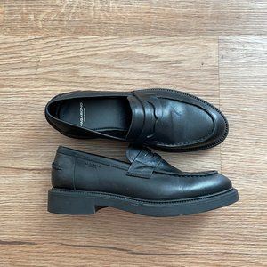 Vagabond Alex W Penny Loafers Black